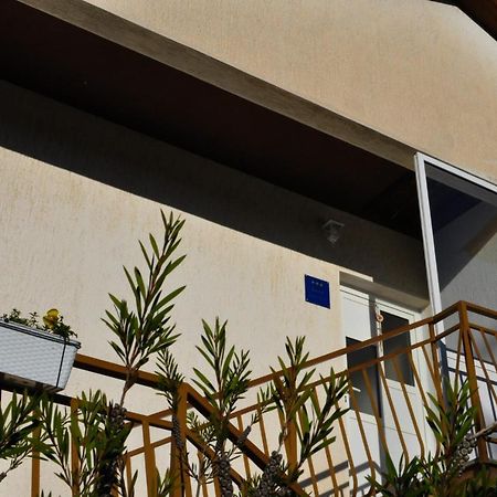 Apartman Anita Buzet Exteriér fotografie