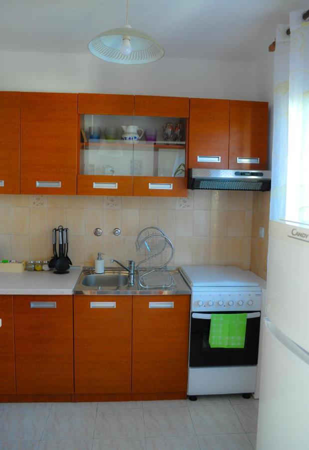 Apartman Anita Buzet Exteriér fotografie