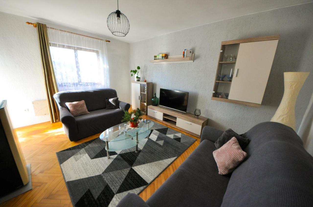 Apartman Anita Buzet Exteriér fotografie